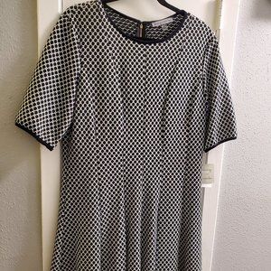 Black & white fit/flare dress NWT